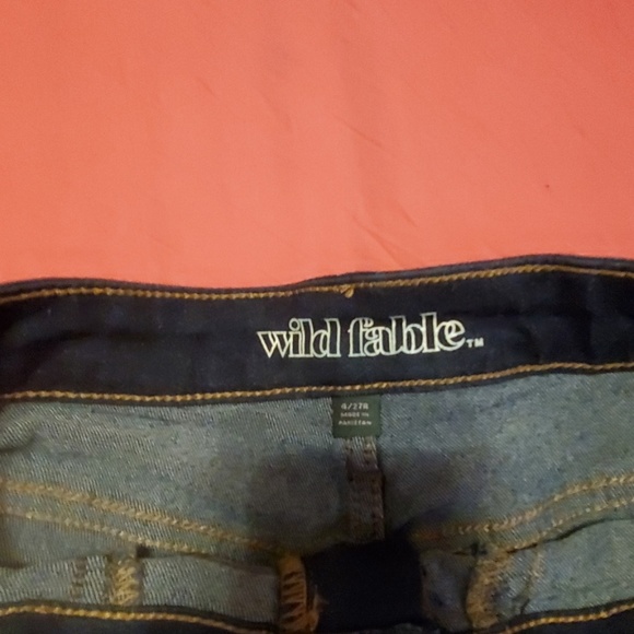 Shorts - Picture 2 of 3